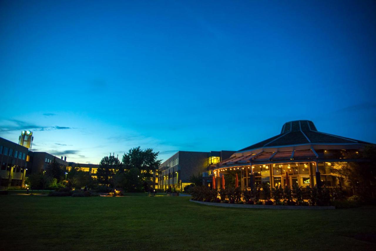 Residence&Conference Centre - Niagara-on-the-Lake Sainte-Catherine Extérieur photo
