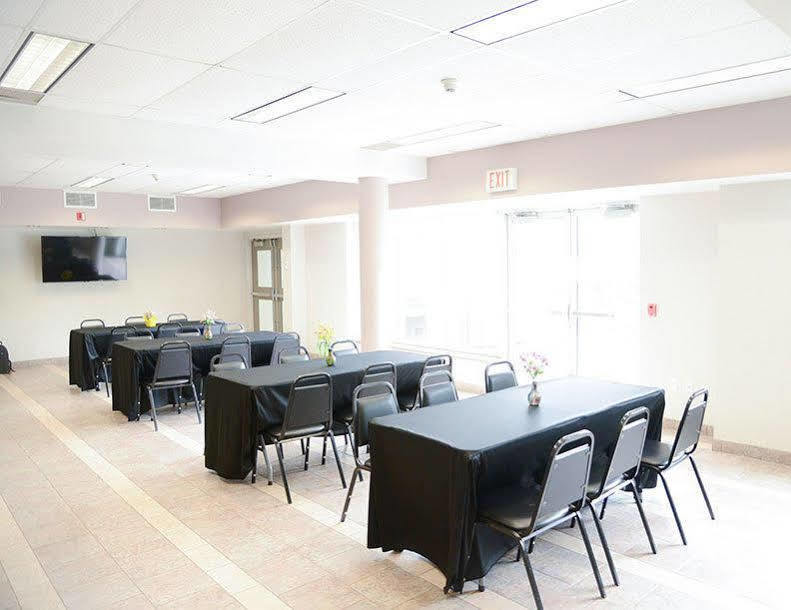 Residence&Conference Centre - Niagara-on-the-Lake Sainte-Catherine Extérieur photo